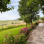 Relais Castello Di Razzano Szálloda 4*