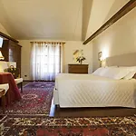 Relais Castello Di Razzano Szálloda Alfiano Natta
