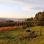 Relais Castello Di Razzano Szálloda 4*