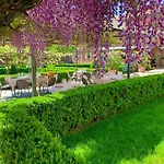 Szálloda Relais Castello Di Razzano 4*