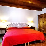 Relais Castello Di Razzano 4* Alfiano Natta