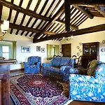 Relais Castello Di Razzano 4*