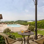 Relais Castello Di Razzano