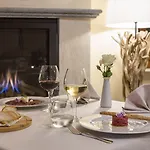 Hotel Relais Castello Di Razzano