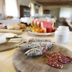Relais Castello Di Razzano