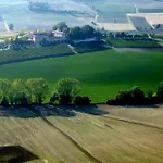 Relais Castello Di Razzano Szálloda