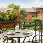 Szálloda Relais Castello Di Razzano 4*