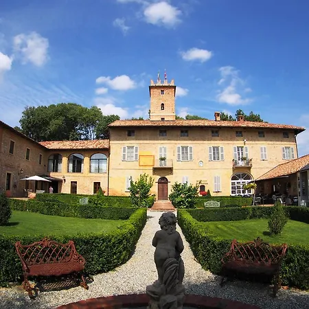 Relais Castello Di Razzano 4*