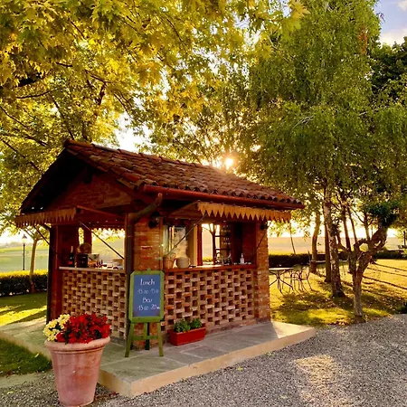 Relais Castello Di Razzano Hotel