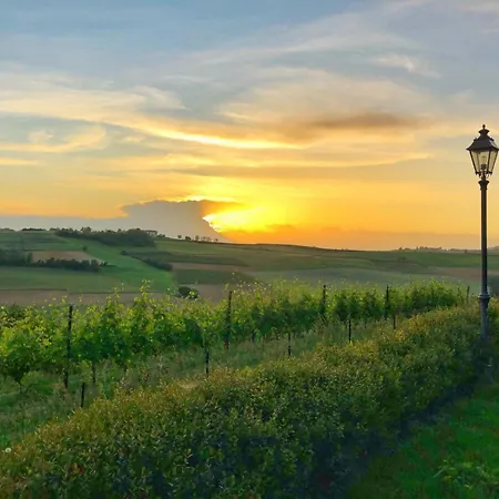 Relais Castello Di Razzano Hotel Alfiano Natta