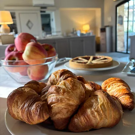 Отель Relais Castello Di Razzano