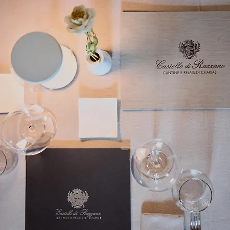 Relais Castello Di Razzano