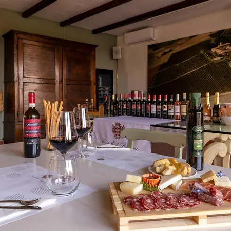 Hotel Relais Castello Di Razzano 4*