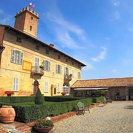 Relais Castello Di Razzano Отель
