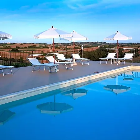 Relais Castello Di Razzano Отель