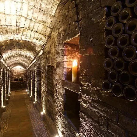 Relais Castello Di Razzano